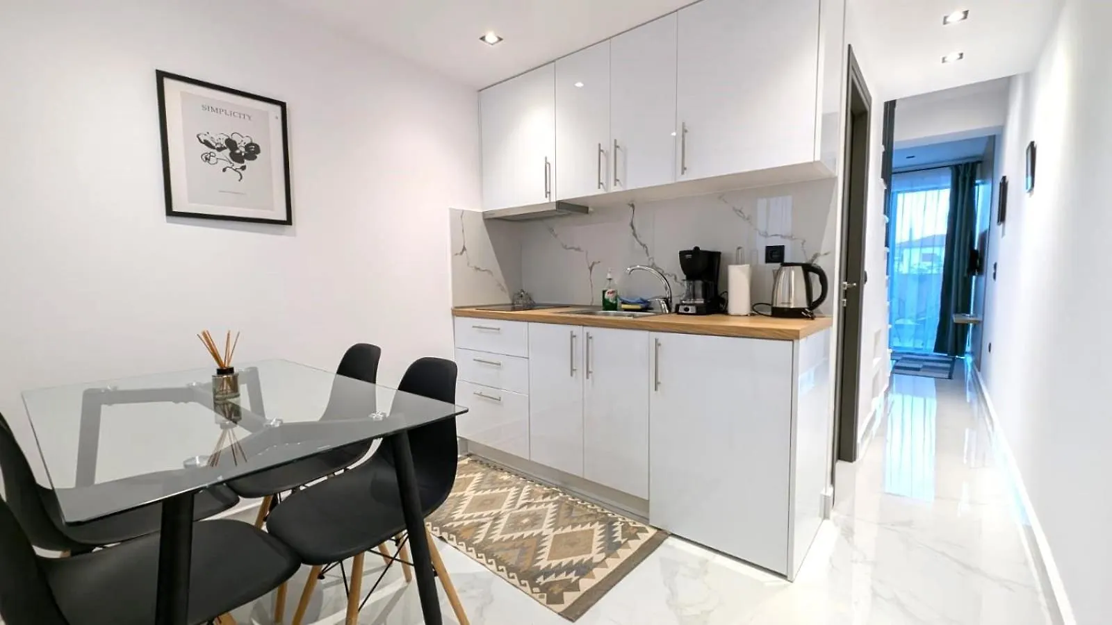 Cherry Apartment Kallithea